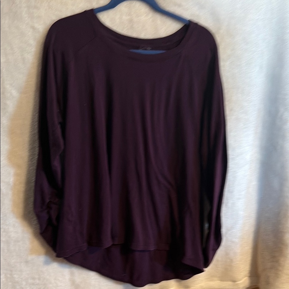 Beautiful plum Calia long sleeve top. Size 1X
